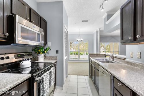 123-7800 Point Meadows Dr, JACKSONVILLE, FL, 32256-4606 | Card Image