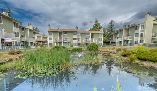 f-45-22242 24th Ave S, Des Moines, WA, 98198-8811 | Card Image