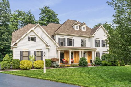 4 Banbury Cres, Unionville, CT, 06085-1187 | Card Image