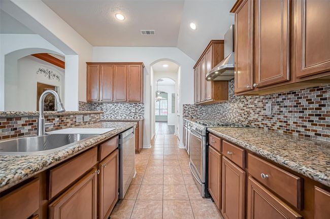 Kitchen | Image 23