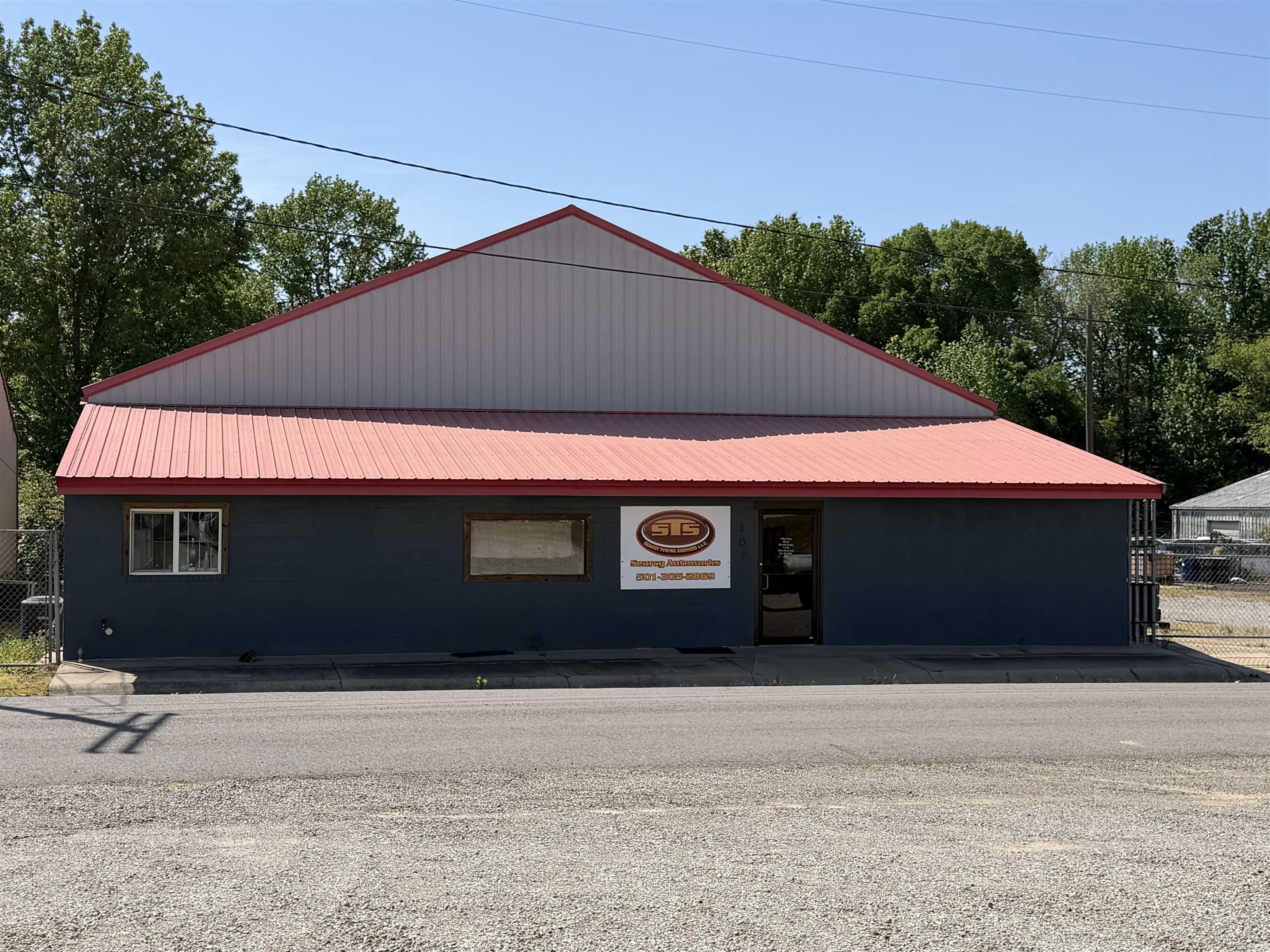 107 Blackgum Ln, Searcy, AR 72143