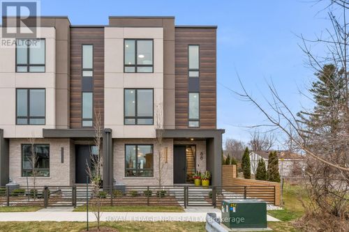 88 Moody Street, Pelham (Fonthill), ON, L3E0B3 | Card Image