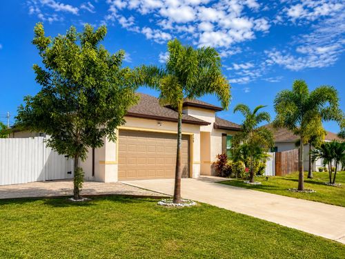 729 Sw Haas Ave, Port St. Lucie, FL, 34953-6418 | Card Image
