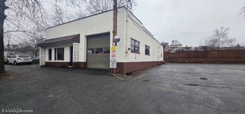 56 Mill St, Belleville, NJ, 07109-3052 | Card Image