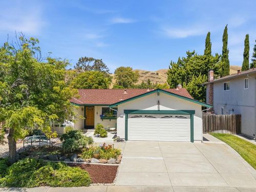 40550 Encanto Way, Fremont, CA, 94539-3710 | Card Image