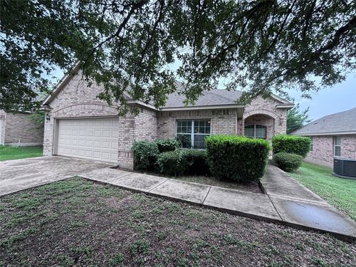3906 Links Ln, Round Rock, TX, 78664-3981 | Card Image