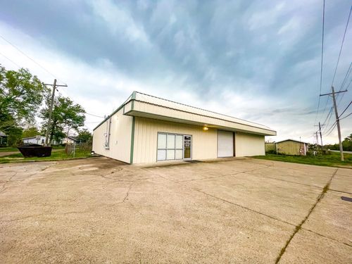 415 East Fwy, Vidor, TX, 77662-3803 | Card Image