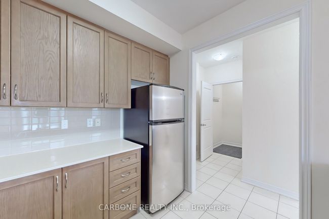 10 - 9621 Jane St, Condo with 2 bedrooms, 2 bathrooms and 1 parking in Vaughan ON | Image 14