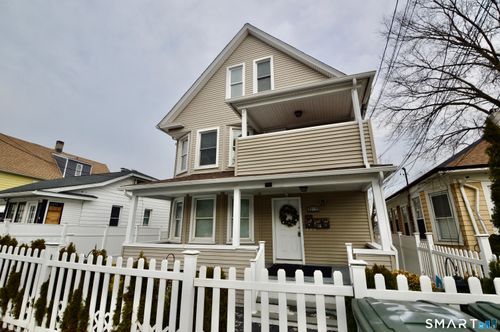 fl-3rd-32 Boston Ter, Bridgeport, CT, 06610-2555 | Card Image