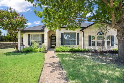 1045 Woodhaven Cir, Rockwall, TX, 75087-3275 | Card Image