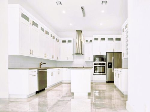 2517 Oceanview Avenue E, Delray Beach, FL, 33444 | Card Image