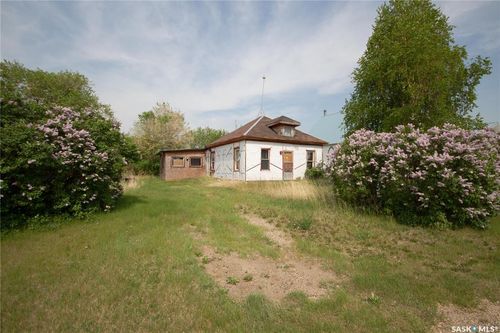 16 Elm St, Ruddell, SK, S0M2S0 | Card Image