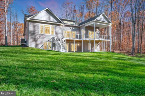 3905 Hatteras Ct, BUMPASS, VA, 23024-8910 | Card Image