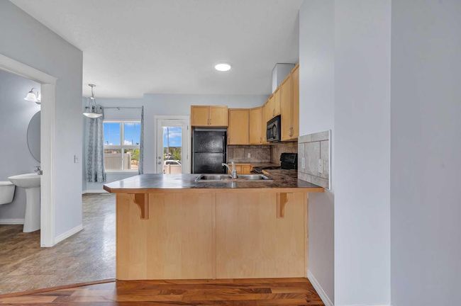 2702 - 111 Tarawood Lane Ne, Townhouse with 3 bedrooms, 3 bathrooms and 1 parking in Calgary AB | Image 9