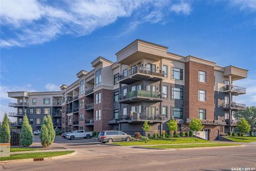 310-404 Cartwright St, Saskatoon, SK, S7T0W6 | Card Image