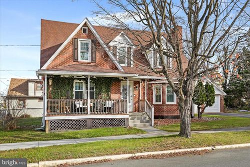 195 W Gravel Ln, ROMNEY, WV, 26757-1711 | Card Image