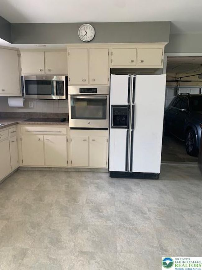 205 W Wabash St, House other with 3 bedrooms, 3 bathrooms and null parking in ALLENTOWN PA | Image 4