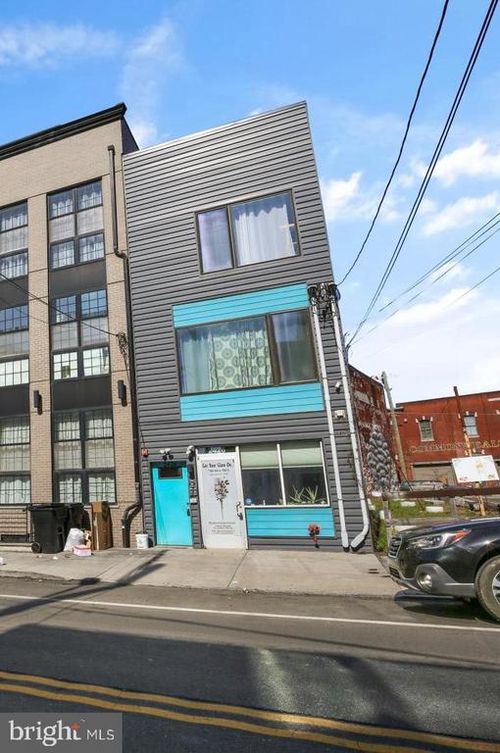 2426 Frankford Ave, PHILADELPHIA, PA, 19125-1659 | Card Image