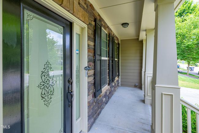 Porch | Image 4