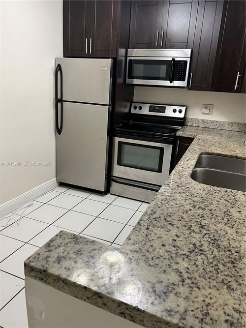f103-8307 Sw 142nd Ave, Miami, FL, 33183-4013 | Card Image