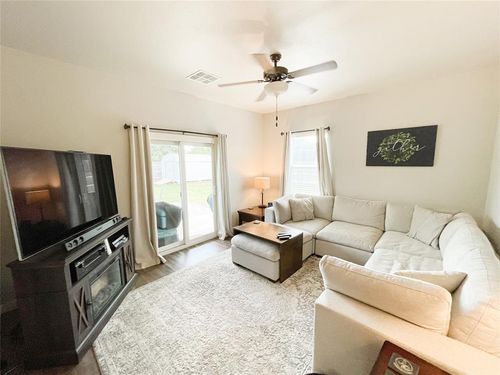 9800 Abington Circle, Edmond, OK, 73025 | Card Image