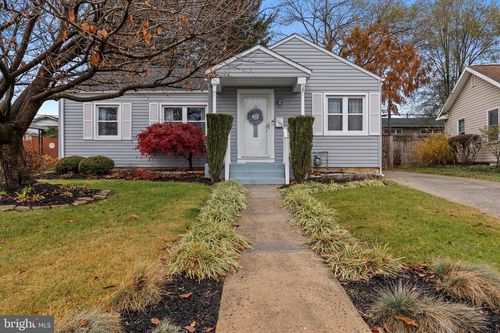 1186 Kingsley Rd, CAMP HILL, PA, 17011-6110 | Card Image