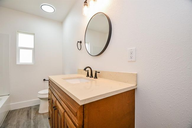 4223 Elmwood St, House other with 4 bedrooms, 2 bathrooms and 1 parking in Houston TX | Image 14