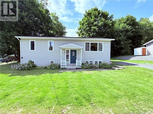 103 Gold St, Woodstock, NB, E7M1V4 | Card Image
