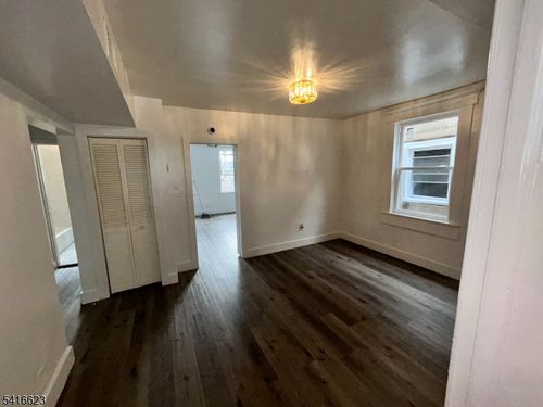 3-21 Tillinghast St, Newark, NJ, 07108-1718 | Card Image