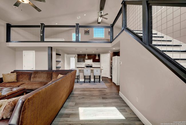 3363 English Crossing Rd, House other with 3 bedrooms, 4 bathrooms and null parking in Bandera TX | Image 6