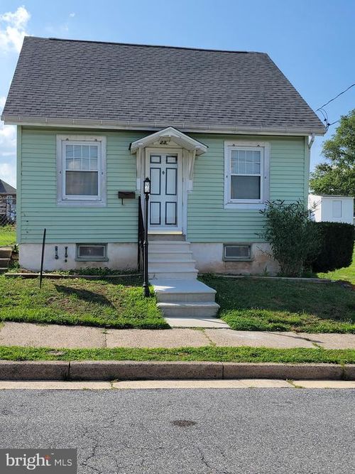 237 S Franklin St, BOYERTOWN, PA, 19512-1516 | Card Image