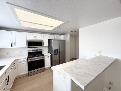 922-833 Aspen Peak Loop, Henderson, NV, 89011-4975 | Card Image