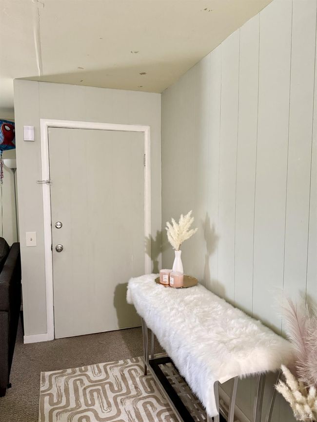 811 Broadway St, House other with 2 bedrooms, 1 bathrooms and 2 parking in Fairfield CA | Image 9