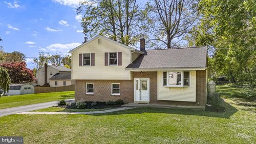 304 Crump Rd, EXTON, PA, 19341-1517 | Card Image