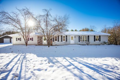 11401 Davis Rd, Middleville, MI, 49333-9768 | Card Image