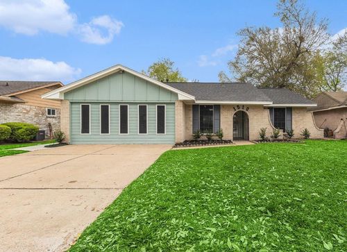 1510 Tarberry Rd, Houston, TX, 77088-5040 | Card Image