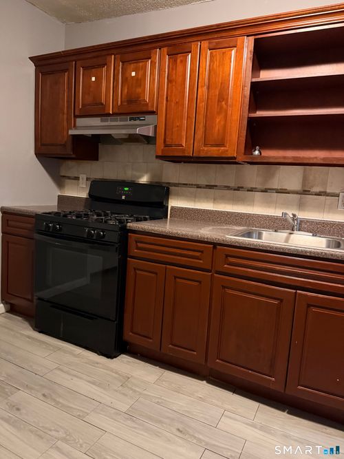 50-52 York Street, Hartford, CT, 06106 | Card Image