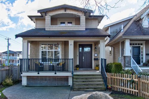 main-15598 Goggs Ave, White Rock, BC, V4B2N6 | Card Image