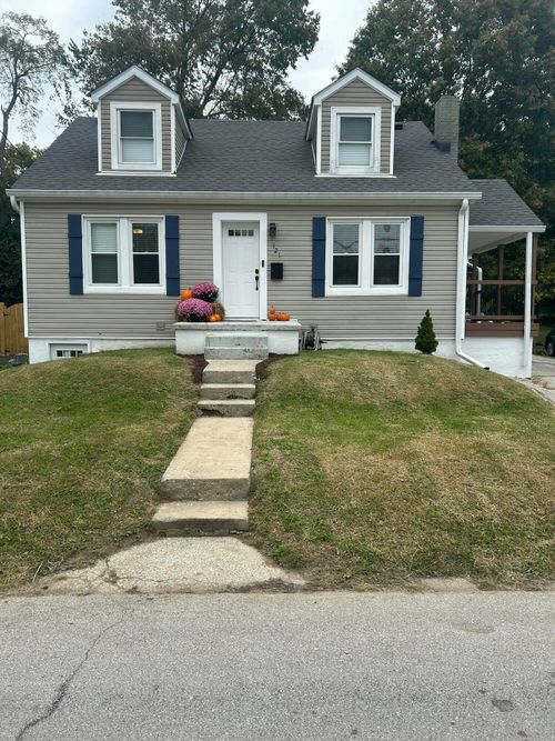 121 Elizabeth St, Frankfort, KY, 40601-3217 | Card Image