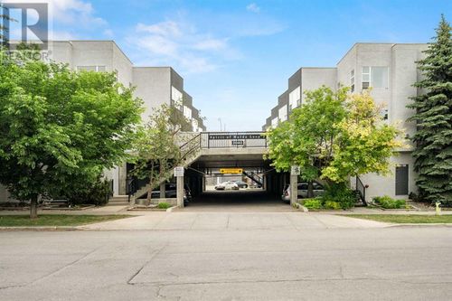 2040 35 Ave Sw, Calgary, AB, T2T2E1 | Card Image
