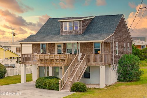 203 Club Colony Dr, Atlantic Beach, NC, 28512-7407 | Card Image