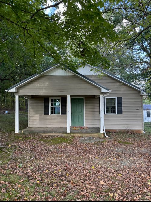 704 Pond Rd, Dickson, TN, 37055 | Card Image