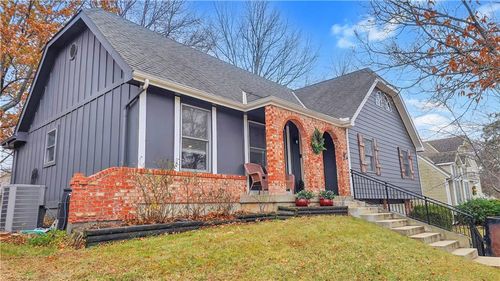 1032 S Lindenwood Dr, Olathe, KS, 66062-2334 | Card Image