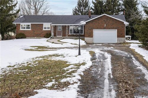 530 County Road 2 Road, Lansdowne, ON, K0E1L0 | Card Image