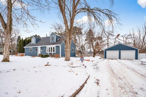 9090 Jamaca Ct N, Lake Elmo, MN, 55042-9422 | Card Image