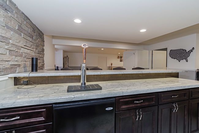 1619 W Meadowlark Dr, Home with 3 bedrooms, 3 bathrooms and null parking in Pontiac IL | Image 34