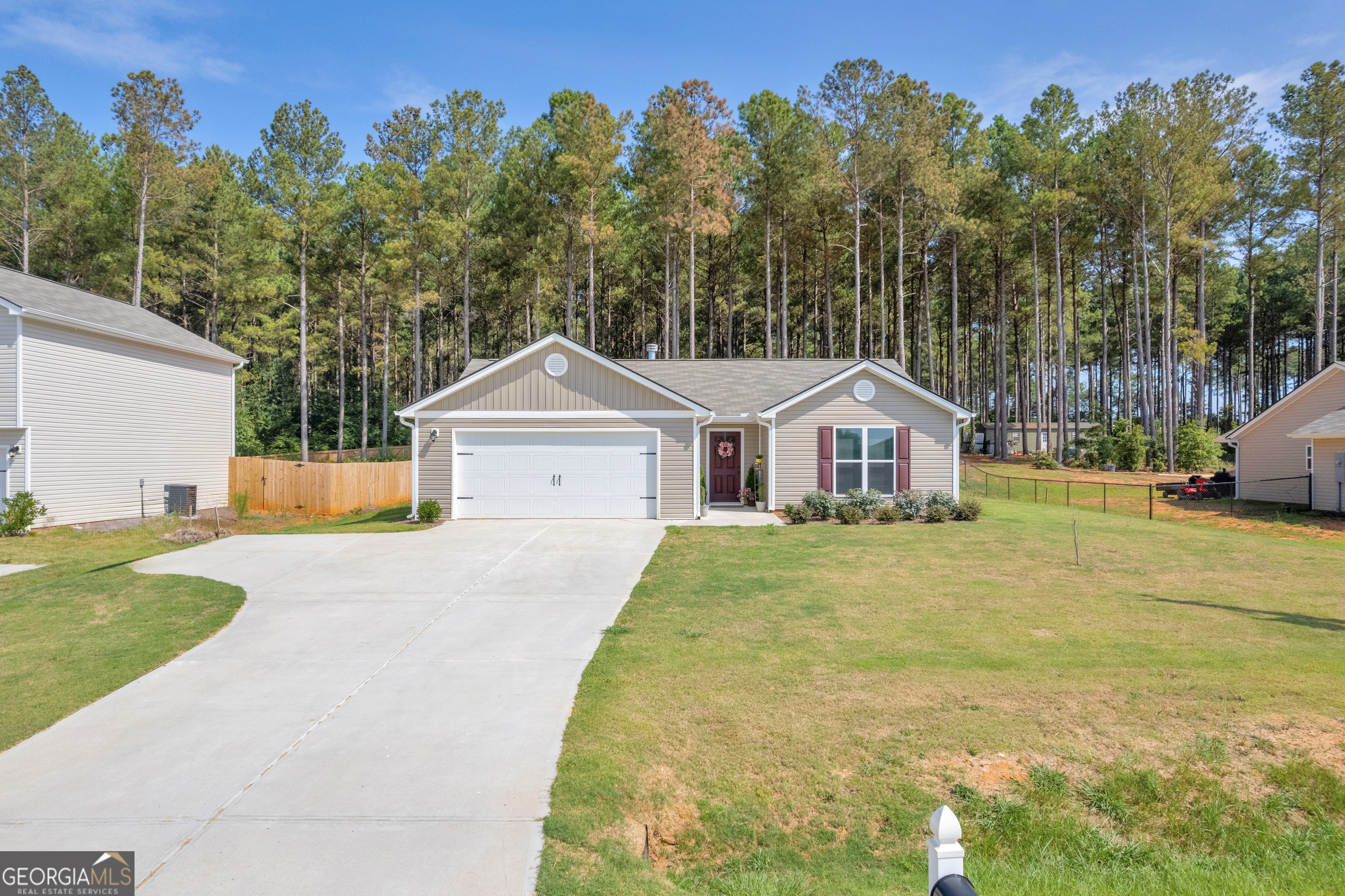 Walnut Dr, Hartwell, GA 30643