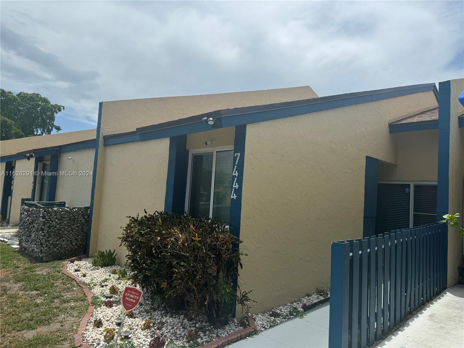 34th St, Lauderhill, FL 33319
