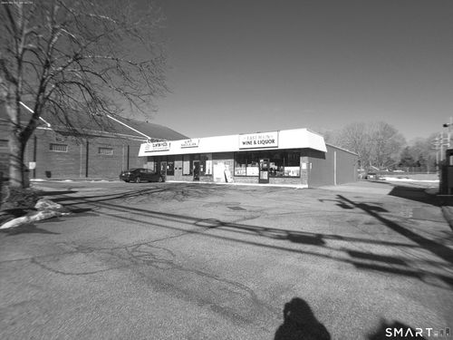 15 E Main St, Clinton, CT, 06413-2018 | Card Image