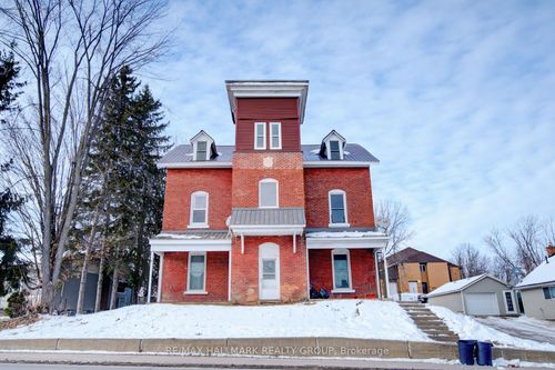 22 Main St, Cobden, ON, K0J1K0 | Card Image